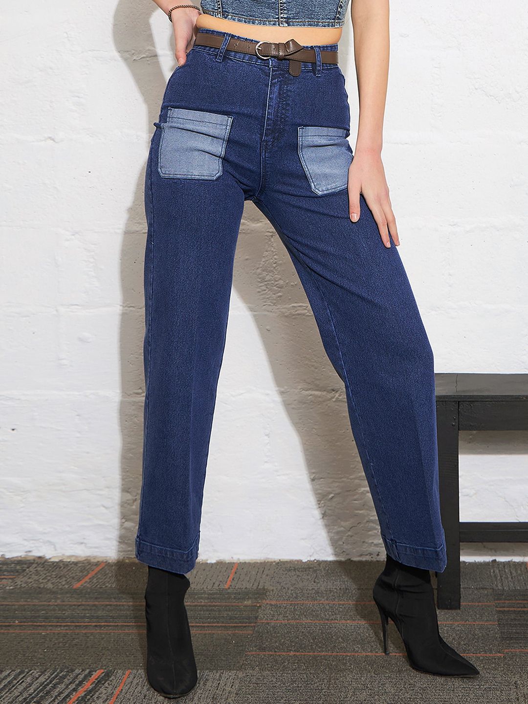 SASSAFRAS Women Straight Fit High-Rise Clean Look Stretchable Jeans