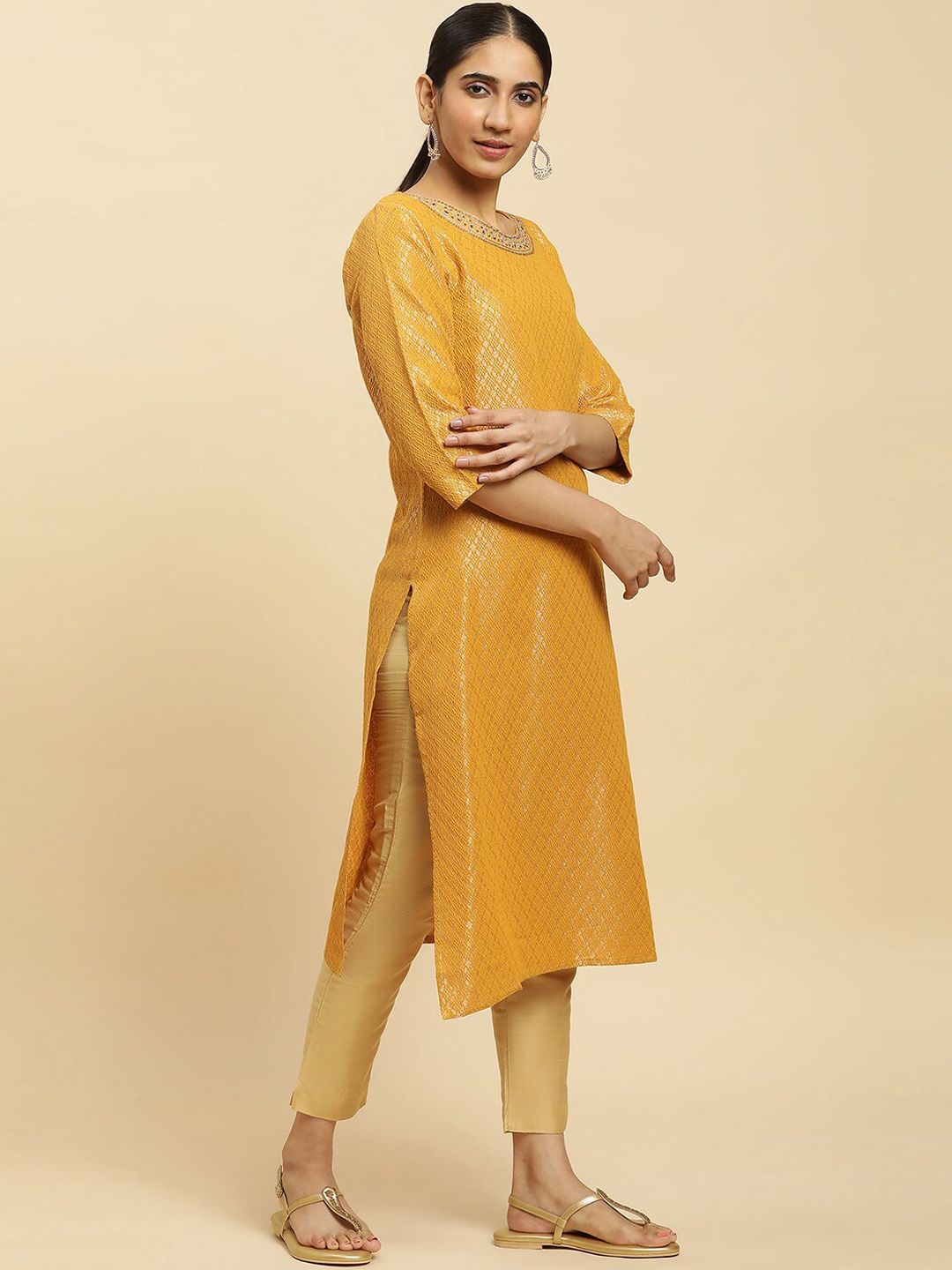 W Woven Design Thread Work Straight Kurta