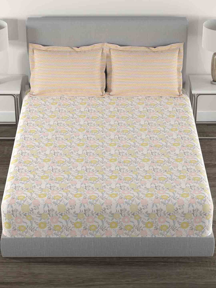 MYTRIDENT Doodle Flora Peach Flat 144TC Queen Cotton Bedsheet Set