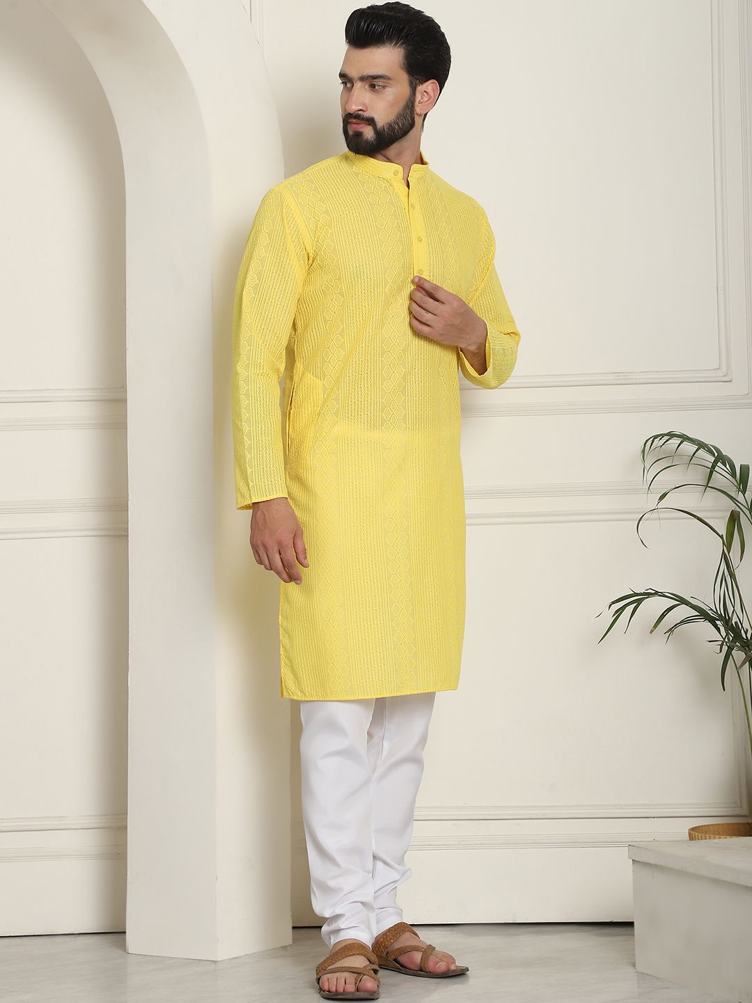 SOJANYA Geometric Embroidered Thread Work Pure Cotton Straight Kurta With Churidar