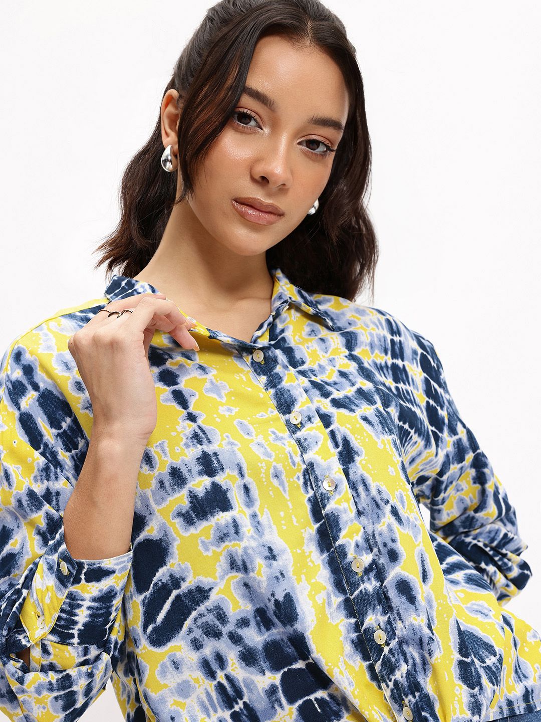 DressBerry 70's Groovy Tie & Dye Knot Shirt Style Top