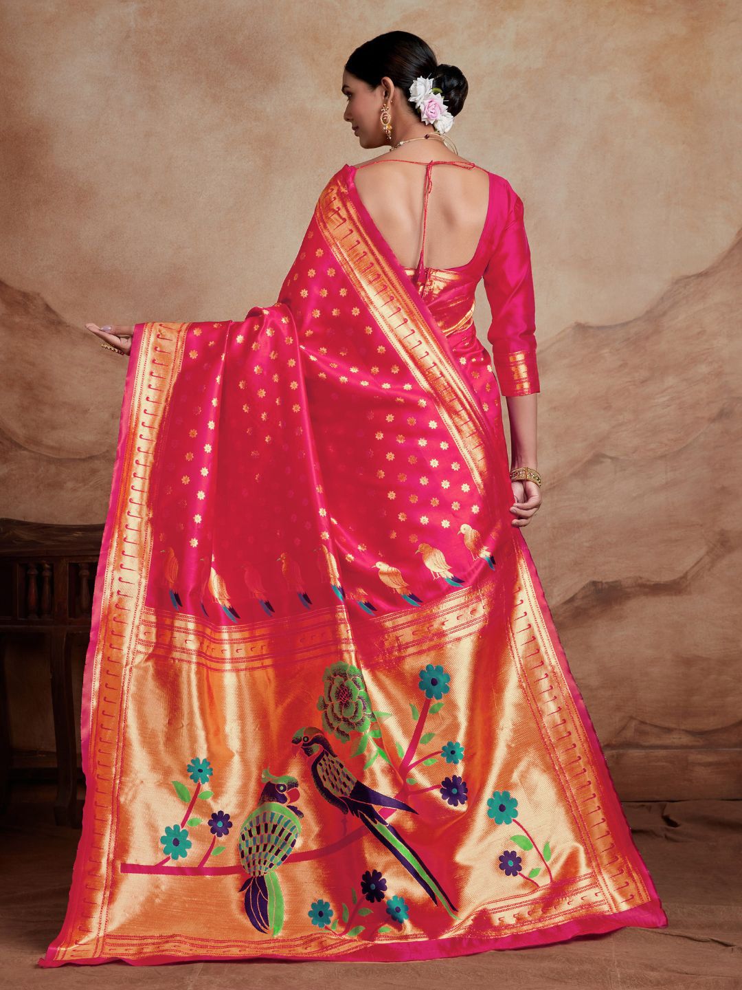 KALINI Ethnic Motifs Silk Blend Woven Paithani Saree with Blouse Piece
