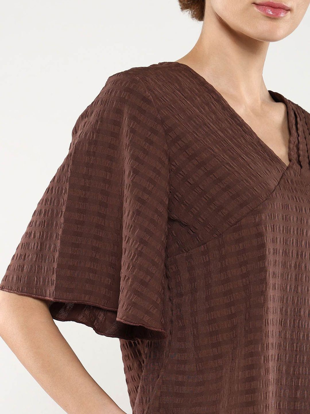 RAREISM Solid Self Design V-Neck Top