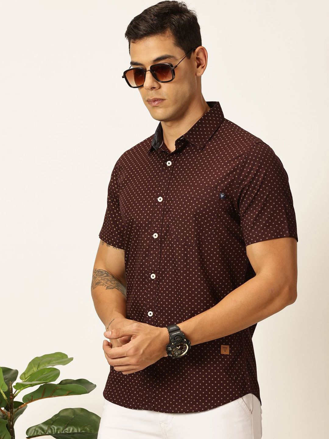 Thomas Scott Men Premium Spread Collar Micro Ditsy Printed Cotton Slim Fit Casual Shirt