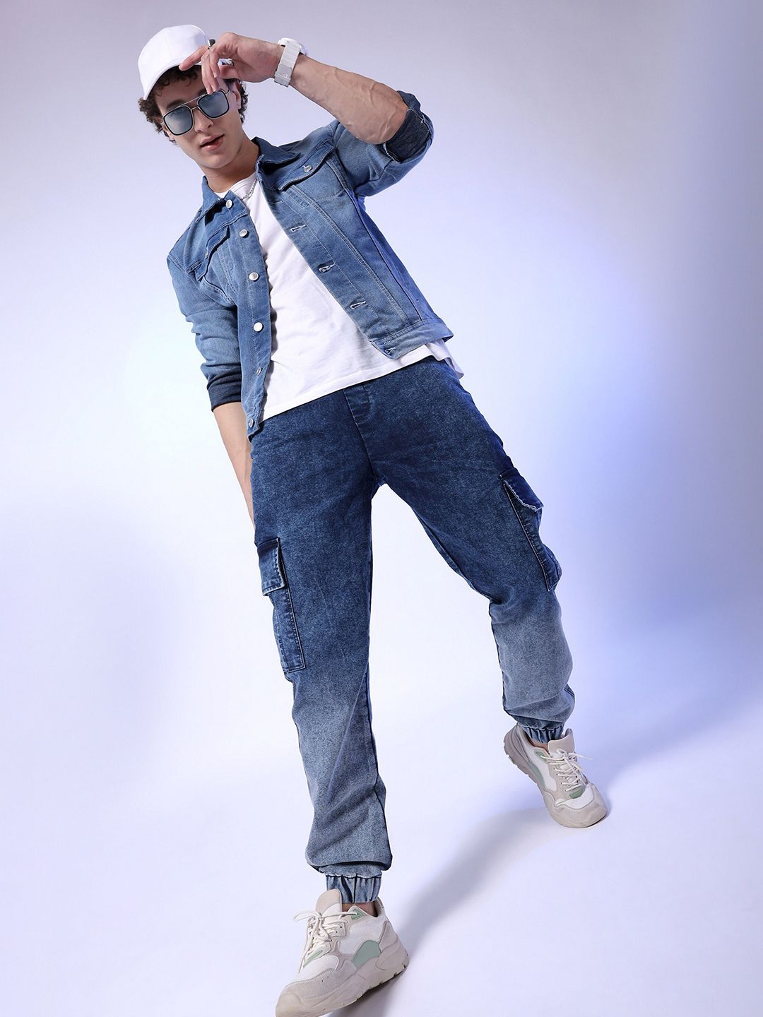 The Indian Garage Co Men Mid-Rise Heavy Fade Stretchable Cargo Jogger Jeans
