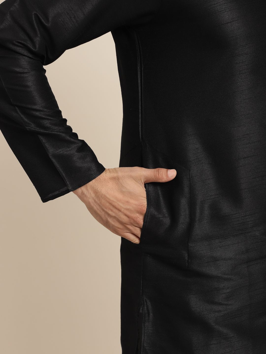 Anug by SOJANYA Men Black Mandarin Collar Kurta