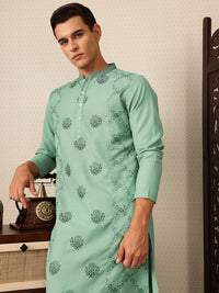 House of Pataudi Floral Thread Work Mandarin Collar Jashn Kurta with Trousers
