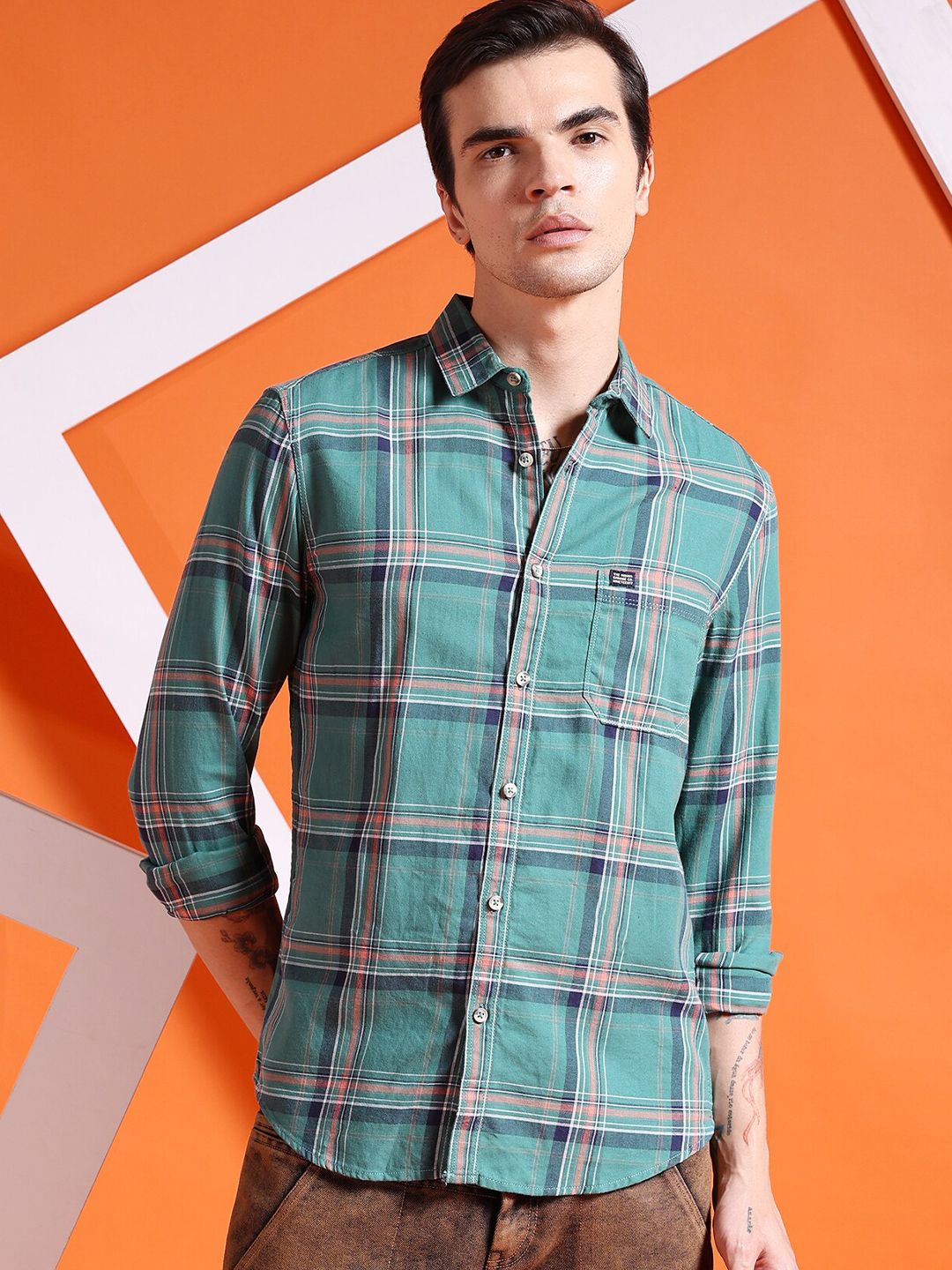 The Indian Garage Co Olive Green Slim Fit Checked Spread Collar Cotton Casual Shirt