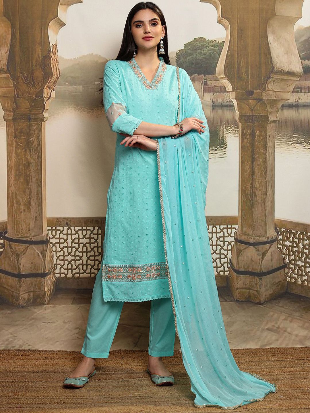 Vishudh Women Ethnic Motifs Embroidered  Thread Work Kurta with Trousers & With Dupatta