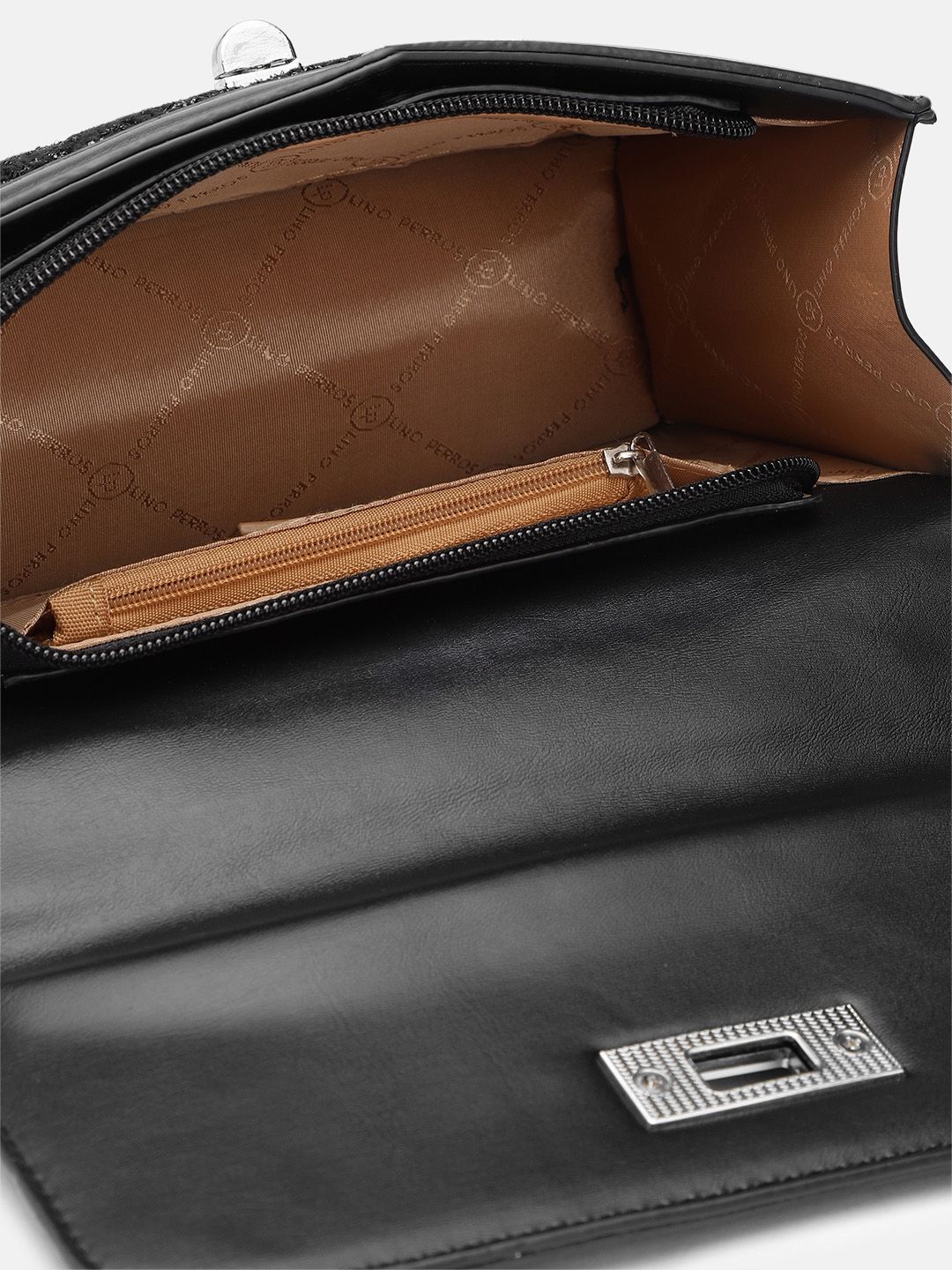 Beg Sling Berstruktur Lino Perros dengan Butiran Quilted