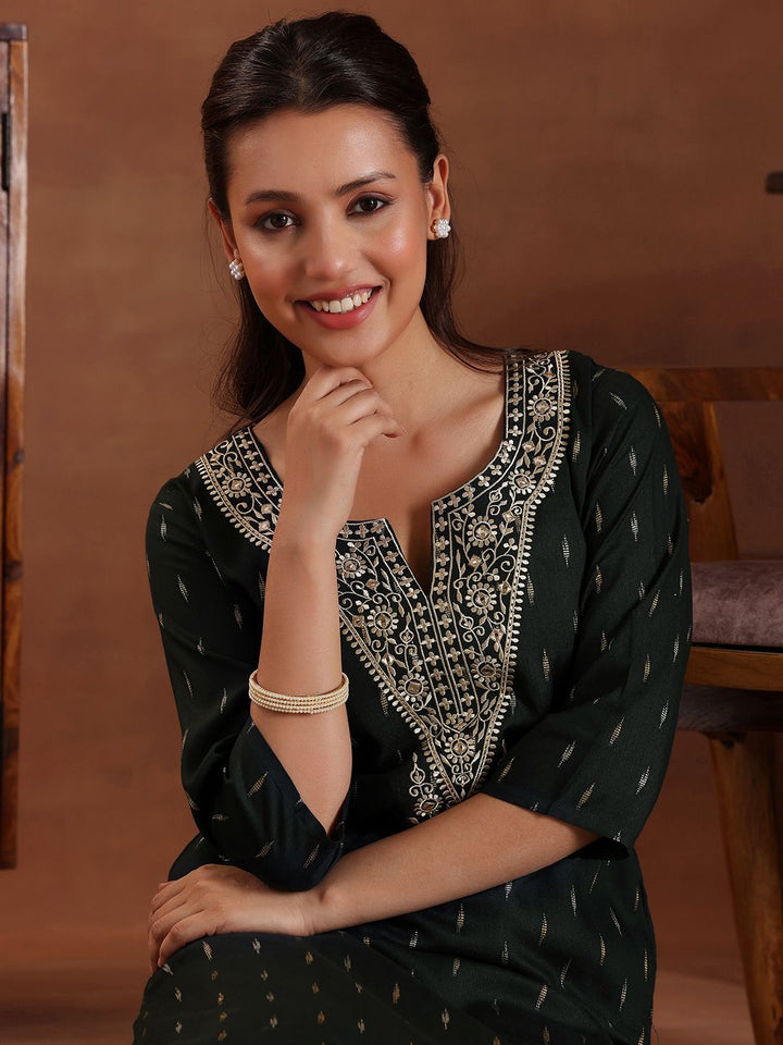 Libas Thread Work Embroidered Ethnic Motifs Straight Kurta