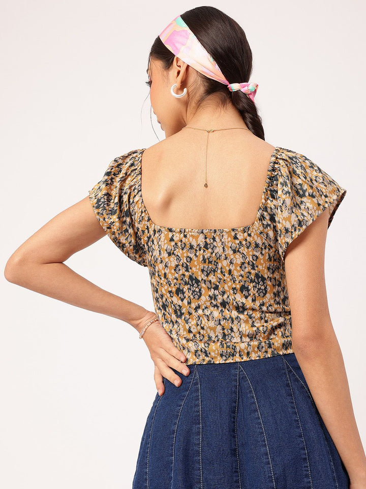 DressBerry Soft Serve Style Printed Front Slit Empire Crop Top
