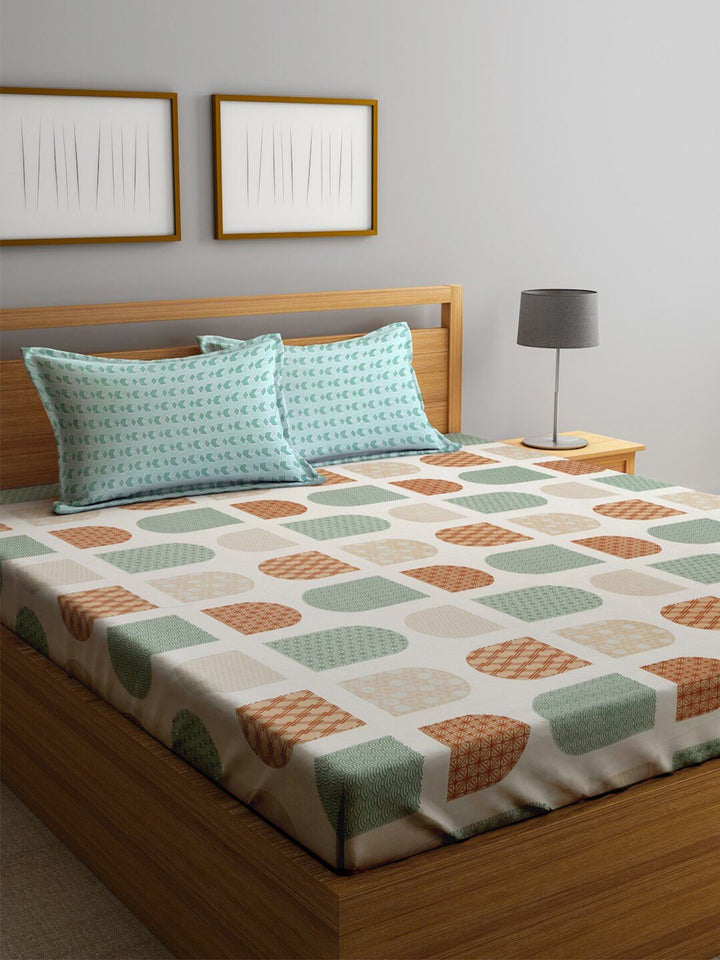 KLOTTHE Jingga Geometrik 300 TC Dilengkapi Cadar King dengan 2 Sarung Bantal-250 x 220 cm