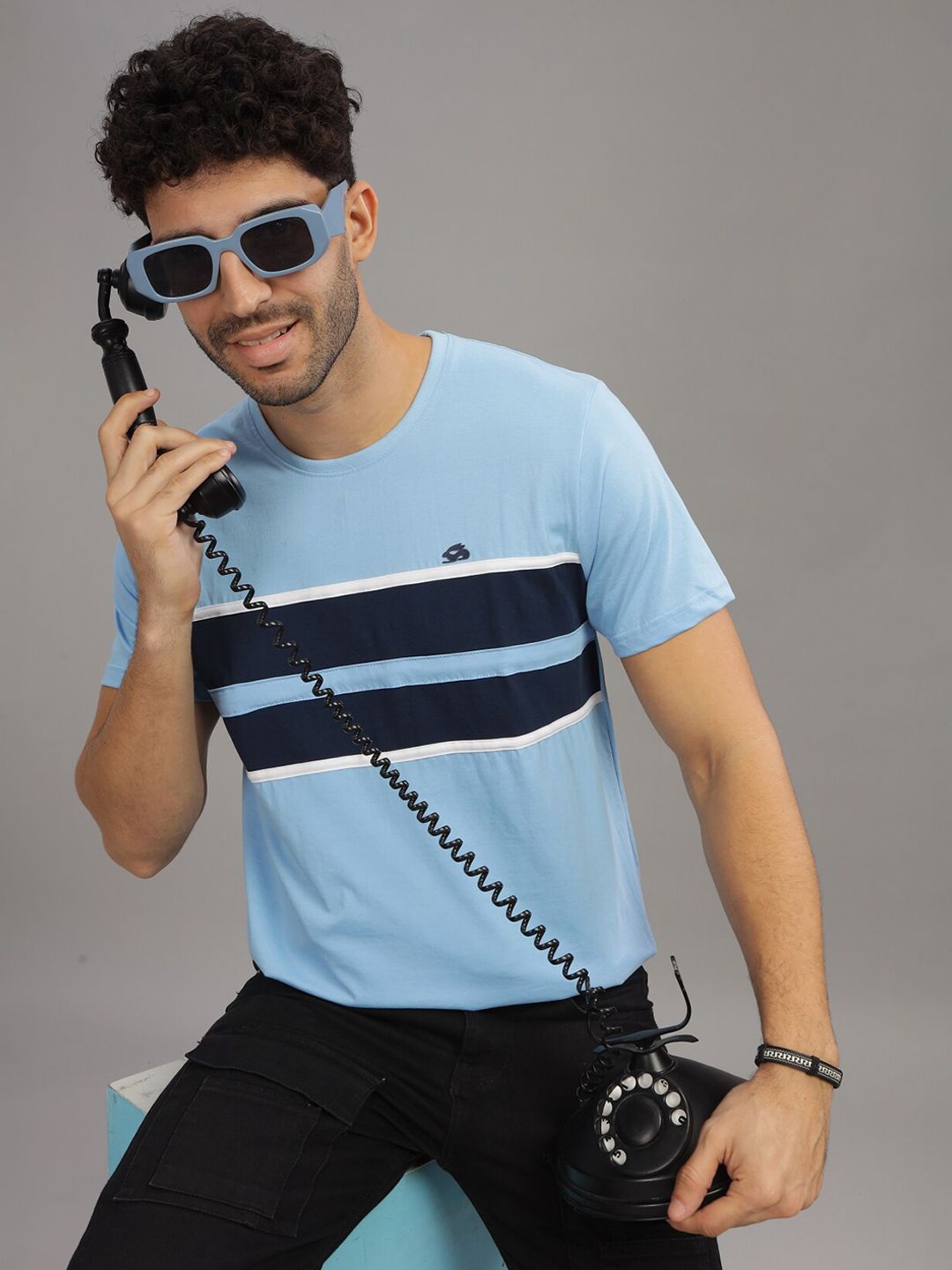 ADRO Colourblocked Regular Fit Cotton T-shirt