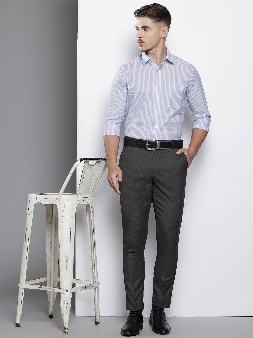 The Indian Garage Co. X Luxe Men Checked Slim Fit Formal Trousers