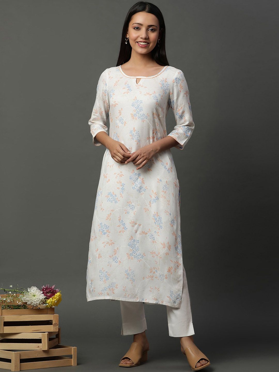 AURELIA Floral Printed Keyhole Neck Three Quarter Sleeves Thread Work Kurta
