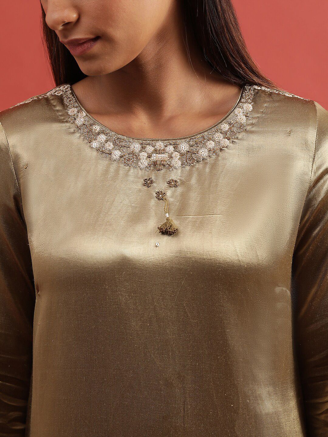 W Gold-Toned Floral Embroidered Round Neck Sequinned Straight Kurta
