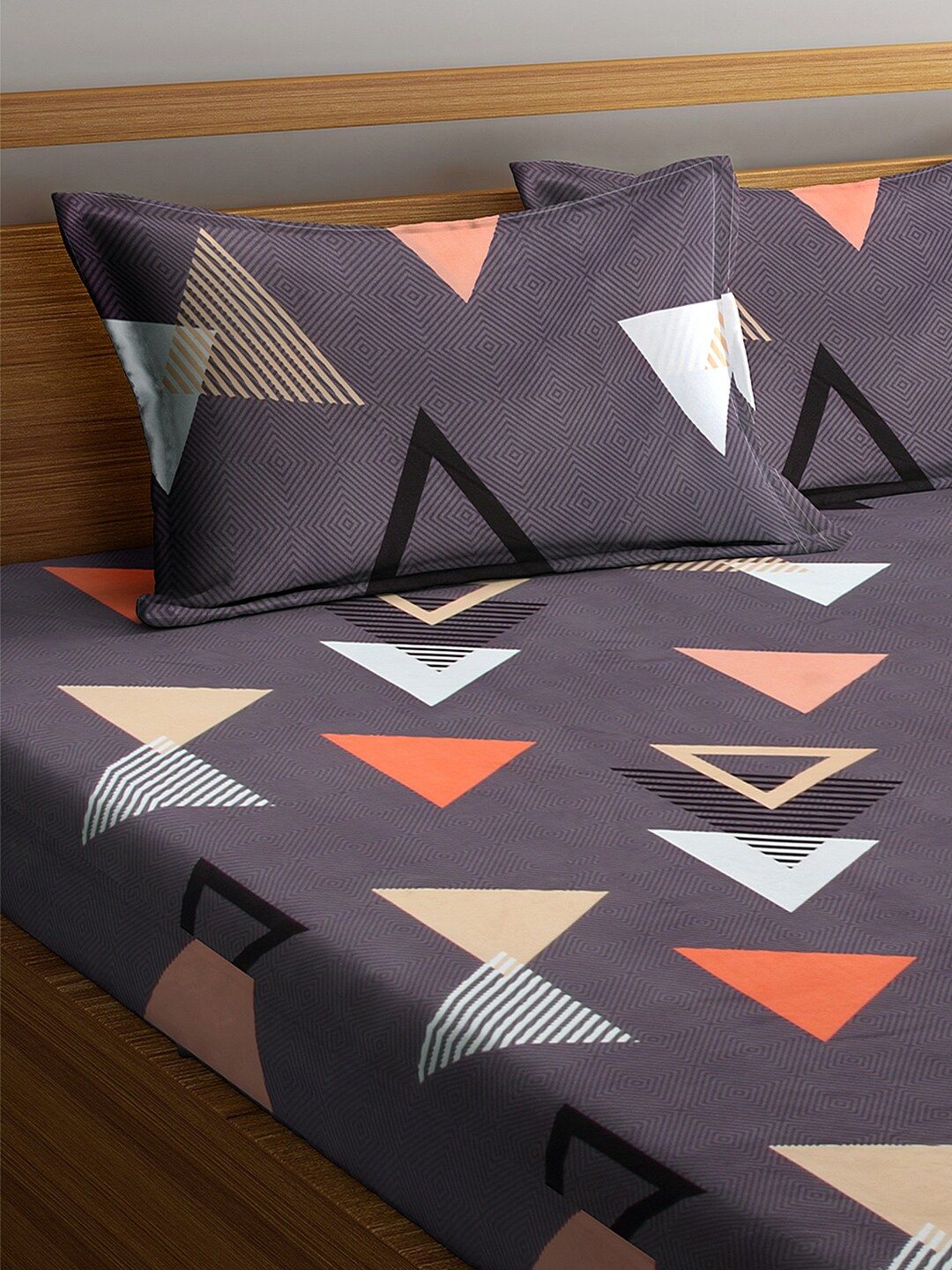 KLOTTHE Purple Geometric 300 TC Cotton Blend 1 King Bedsheet with 2 Pillow Covers