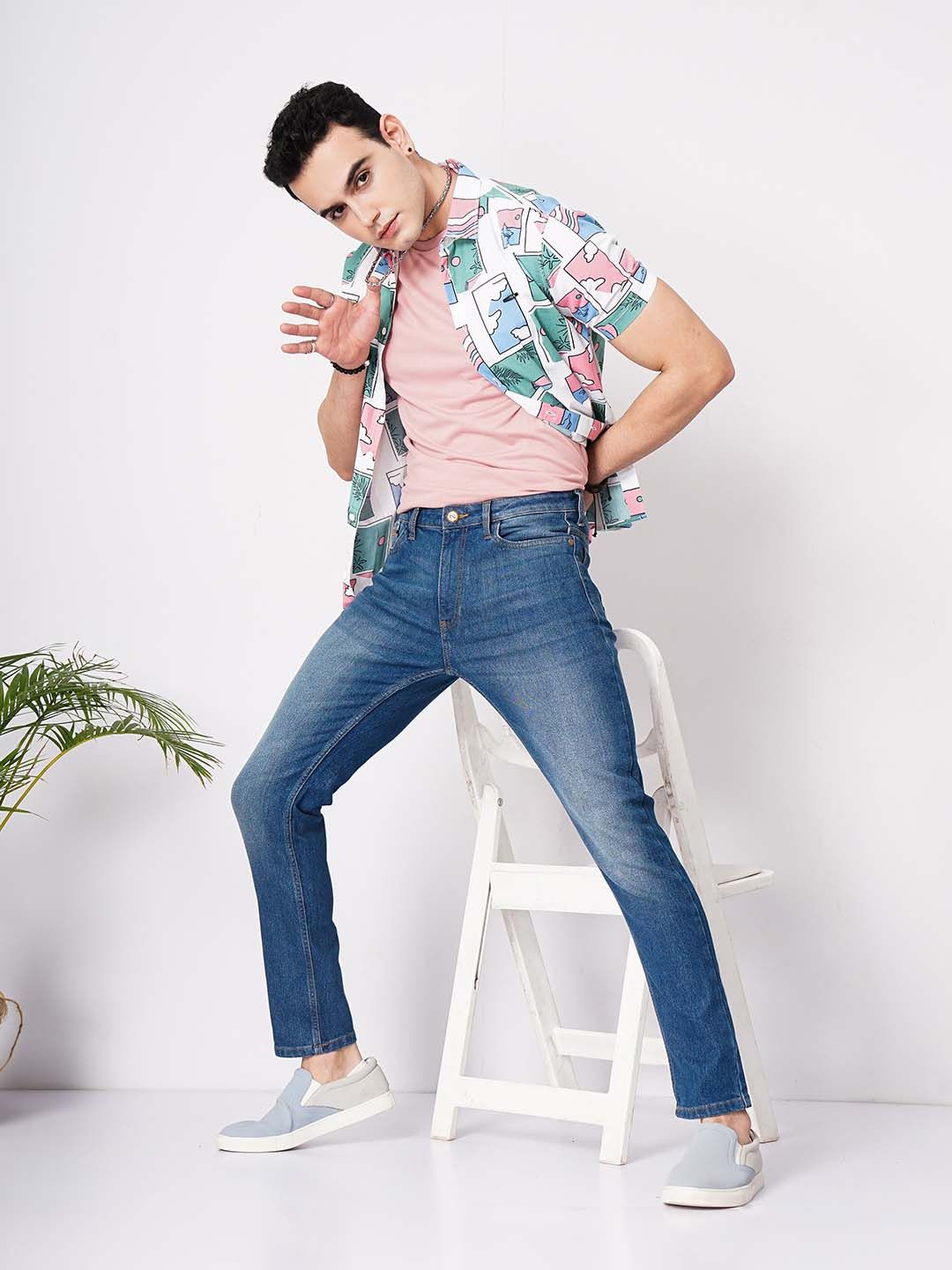 The Indian Garage Co Men Blue Slim Fit Low-Rise Clean Look Stretchable Jeans