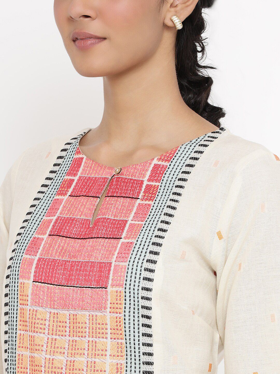 W Women White & Red Woven Design Keyhole Neck Straight Kurta