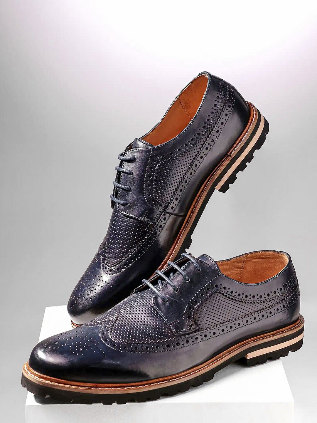 RARE RABBIT Men Formal Textured Brogues
