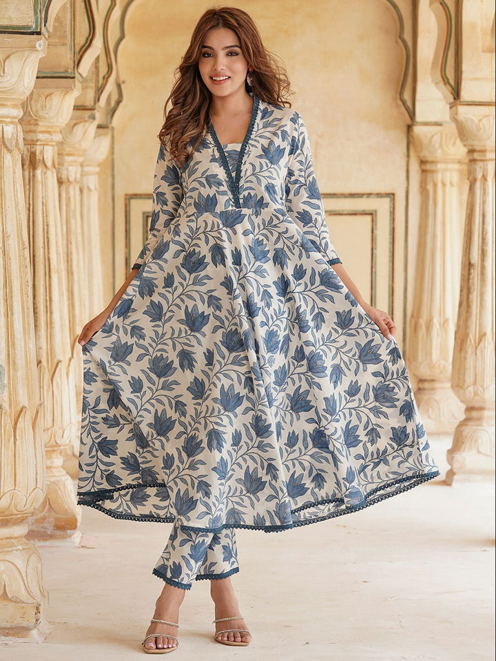 KALINI Floral Printed Regular Pure Cotton Kurta & Trousers With Dupatta