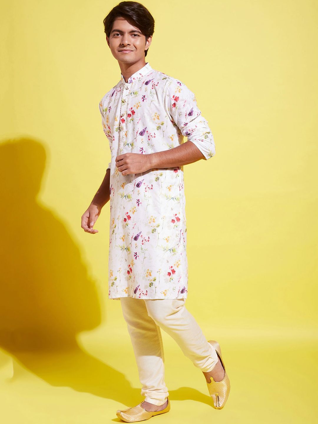 VASTRAMAY Boys Cream & Red Floral Printed Kurta with Pyjamas