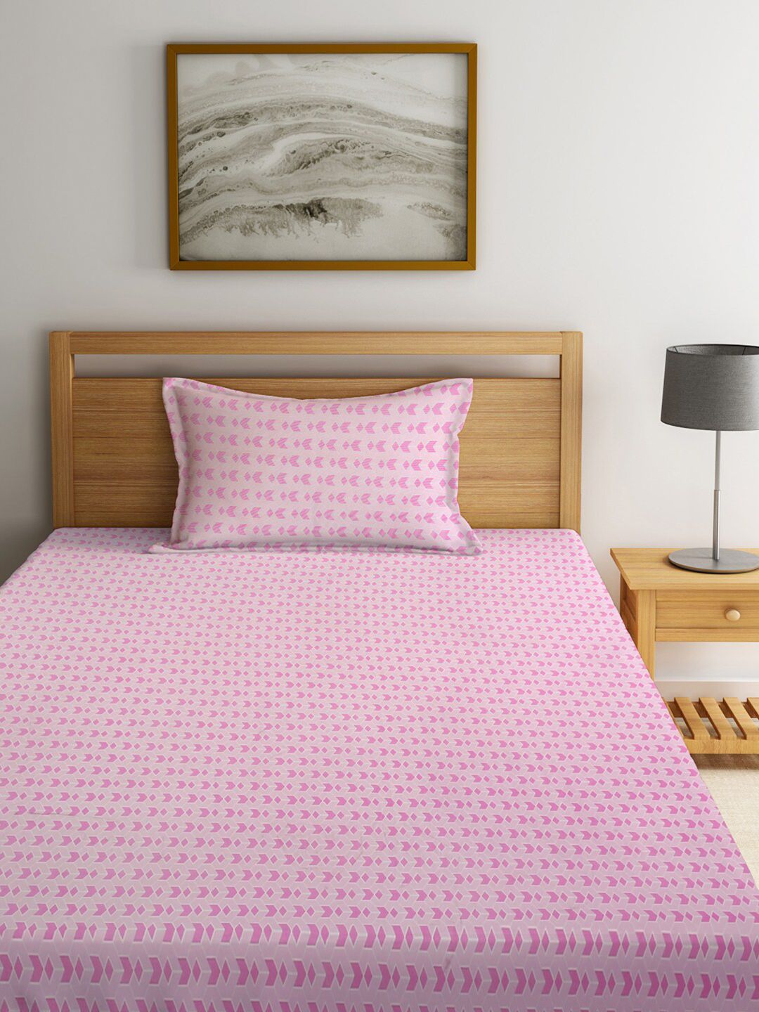 KLOTTHE Pink Geometric Printed 300 TC Fitted Single Bedsheet With Pillow Cover