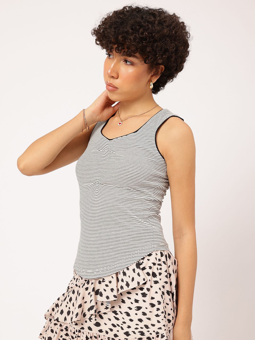 DressBerry Minimalist Magic Monochrome Striped Pleated Fitted Top