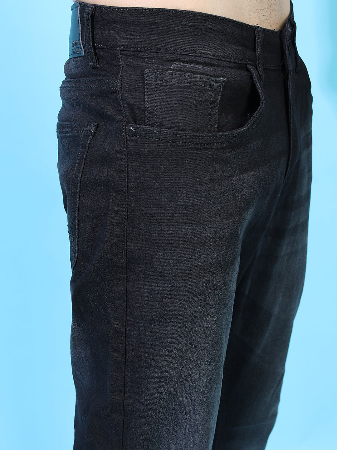 HIGHLANDER Men Black Tapered Fit Mid-Rise Clean Look Stretchable Jeans