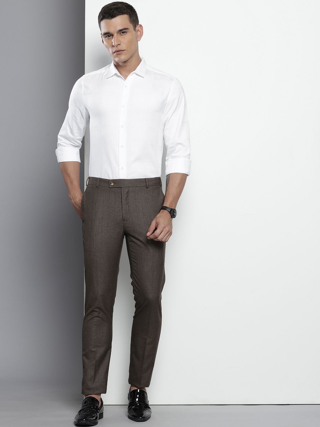 The Indian Garage Co Self-Checked Slim Fit Smart Casual Shirt