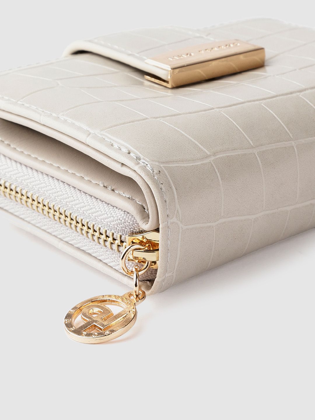 Lino Perros Women Off-White Croc Textured Two Fold Wallet