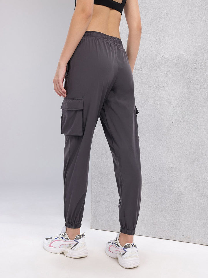 HRX by Hrithik Roshan Women Piping Detail Cargo-Style Training Joggers