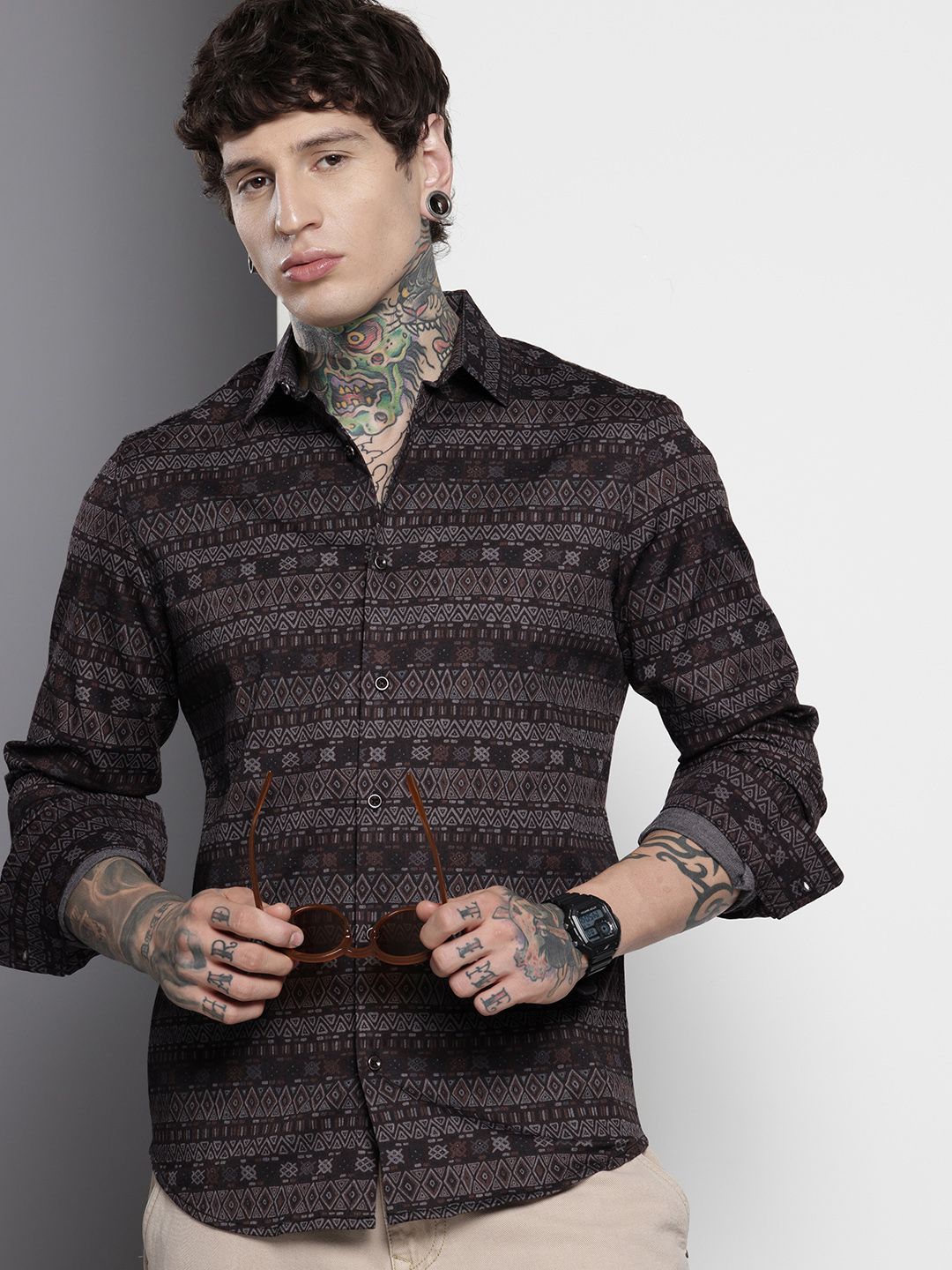 The Indian Garage Co Men Slim Fit Geometric Print Shirt