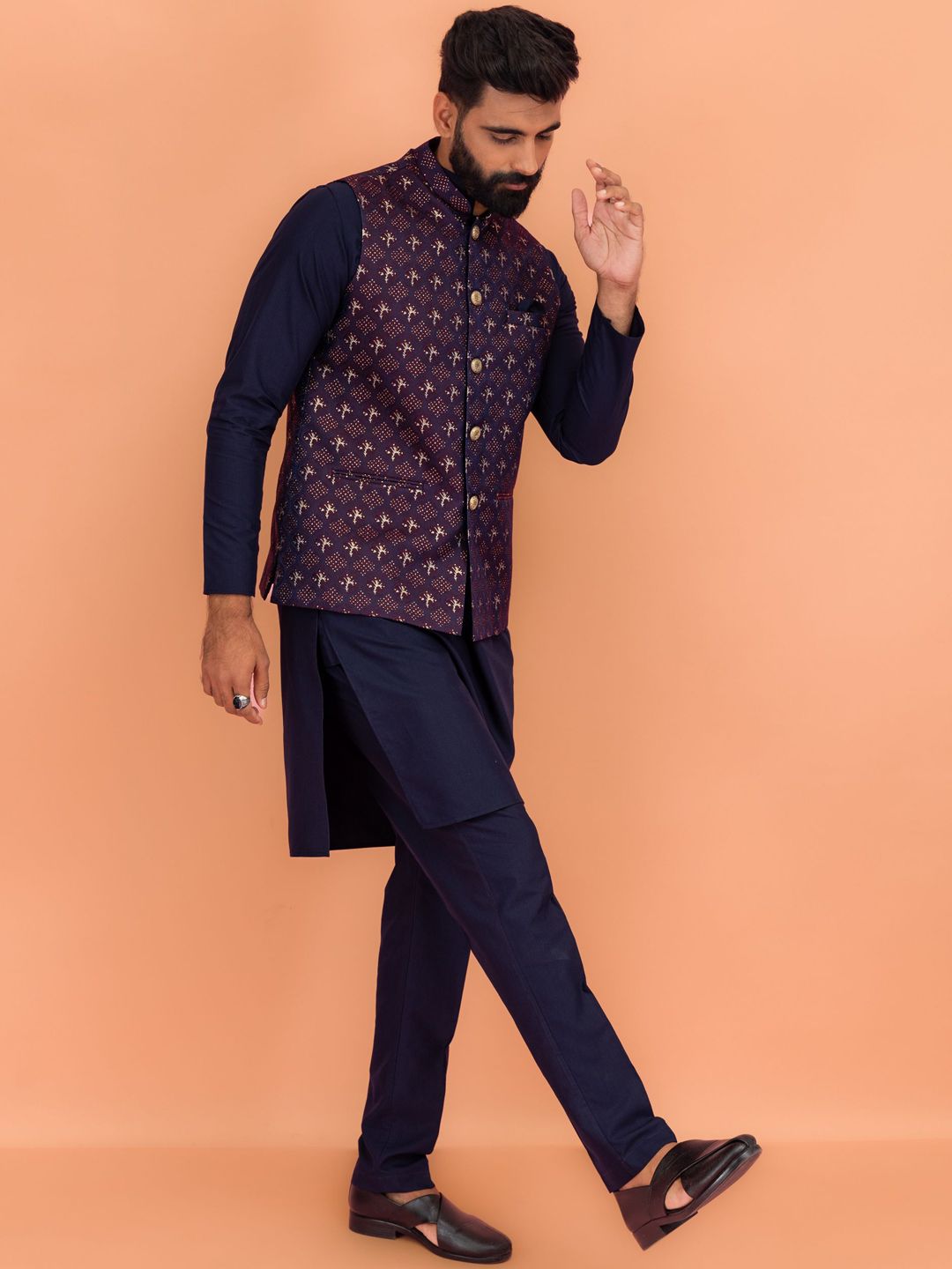 KISAH Men Woven Design Nehru Jackets