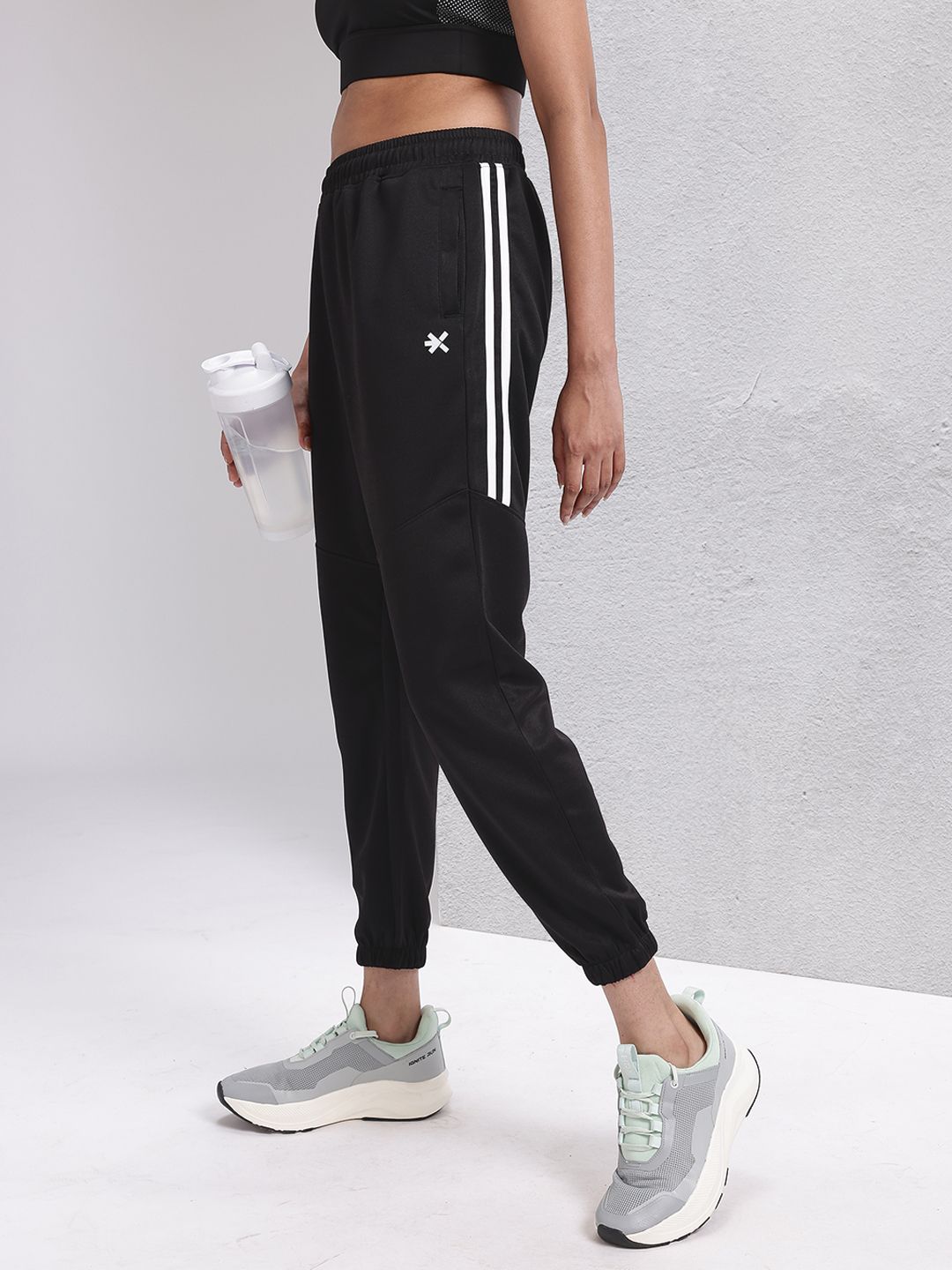 HRX by Hrithik Roshan Women Rapid Dry Retro Running Joggers