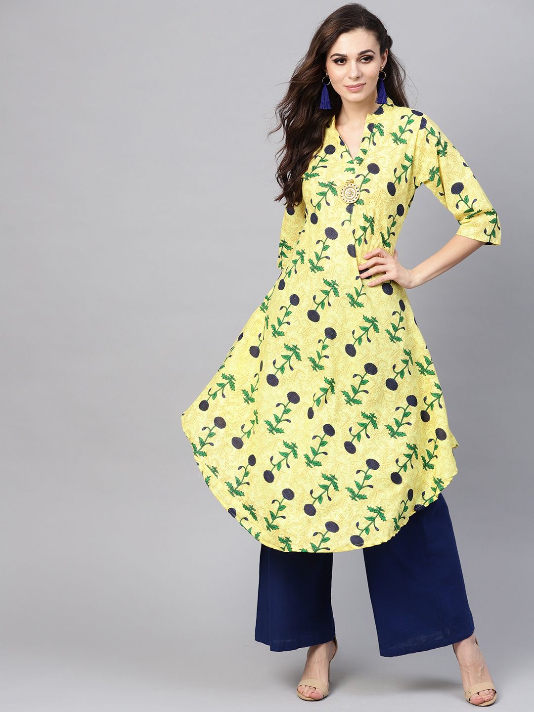 SOJANYA Women Yellow & Navy Blue Floral Printed A-Line Kurta