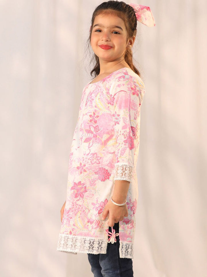 VASTRAMAY Girls Floral Printed Pure Cotton Kurta