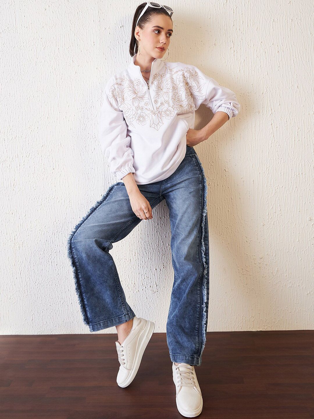 Antheaa Women Blue Comfort Relaxed Fit Clean Look Stretchable Jeans