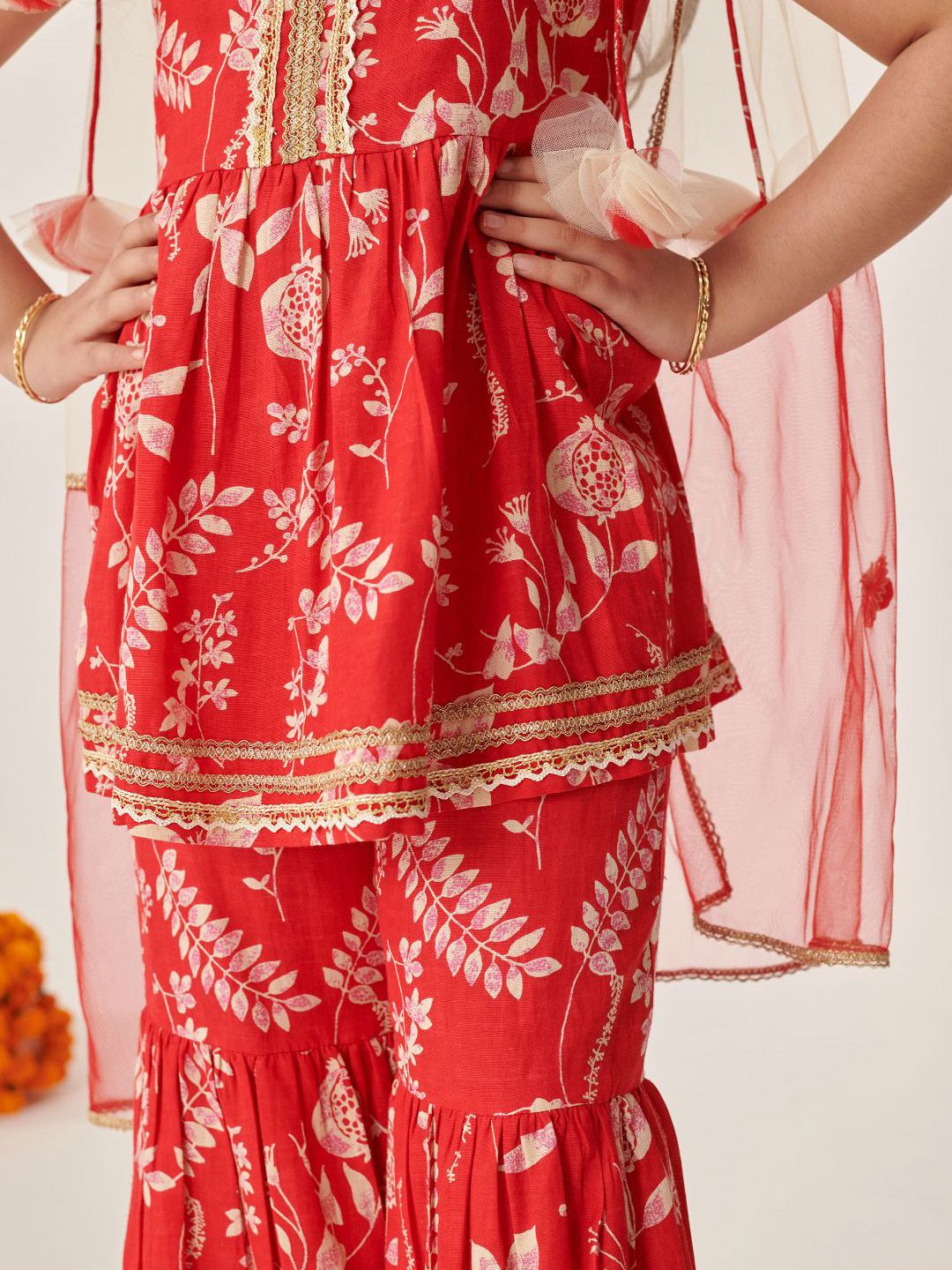 pspeaches Girls Ethnic Motifs Printed Gotta Patti Kurta Sets With Dupatta