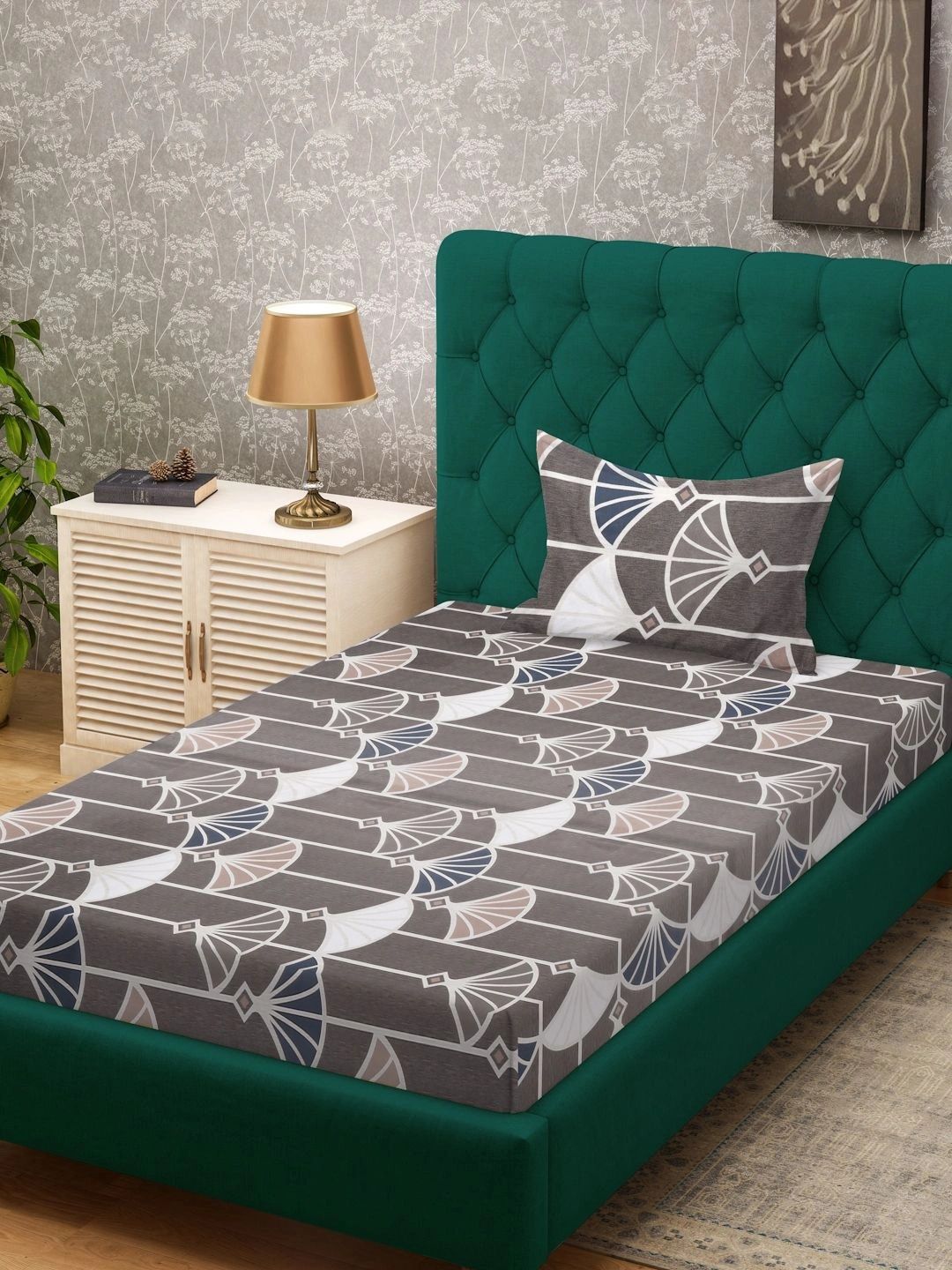 Myntra Elegant Homes Coklat Geometri 300 TC Cadar Tempat Tidur Single dengan 1 Sarung Bantal