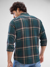 SPYKAR Men Slim Fit Opaque Checked Spread Collar Casual Shirt