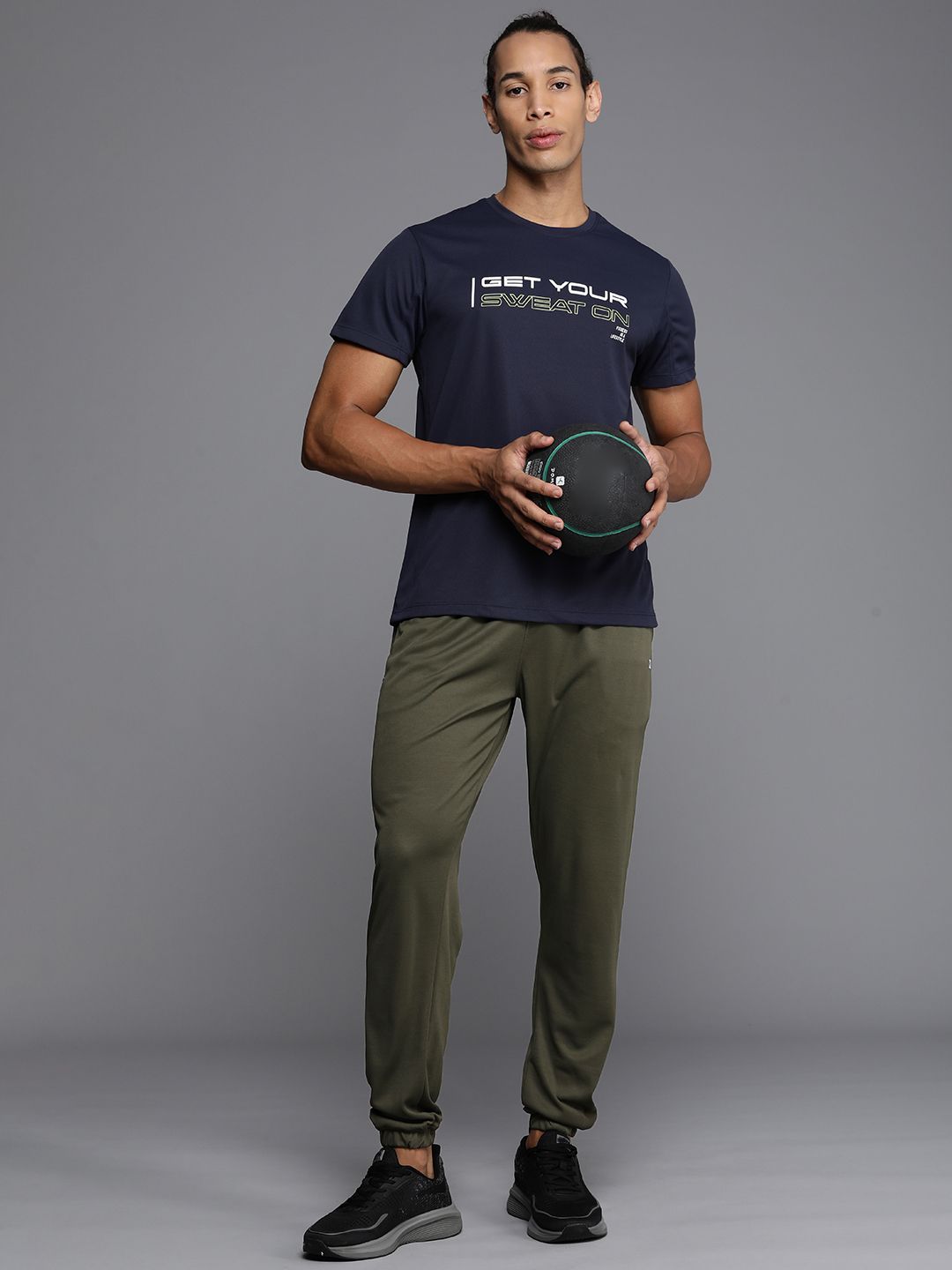 HRX by Hrithik Roshan Men Solid Mid-Rise Rapid-Dry Training Joggers