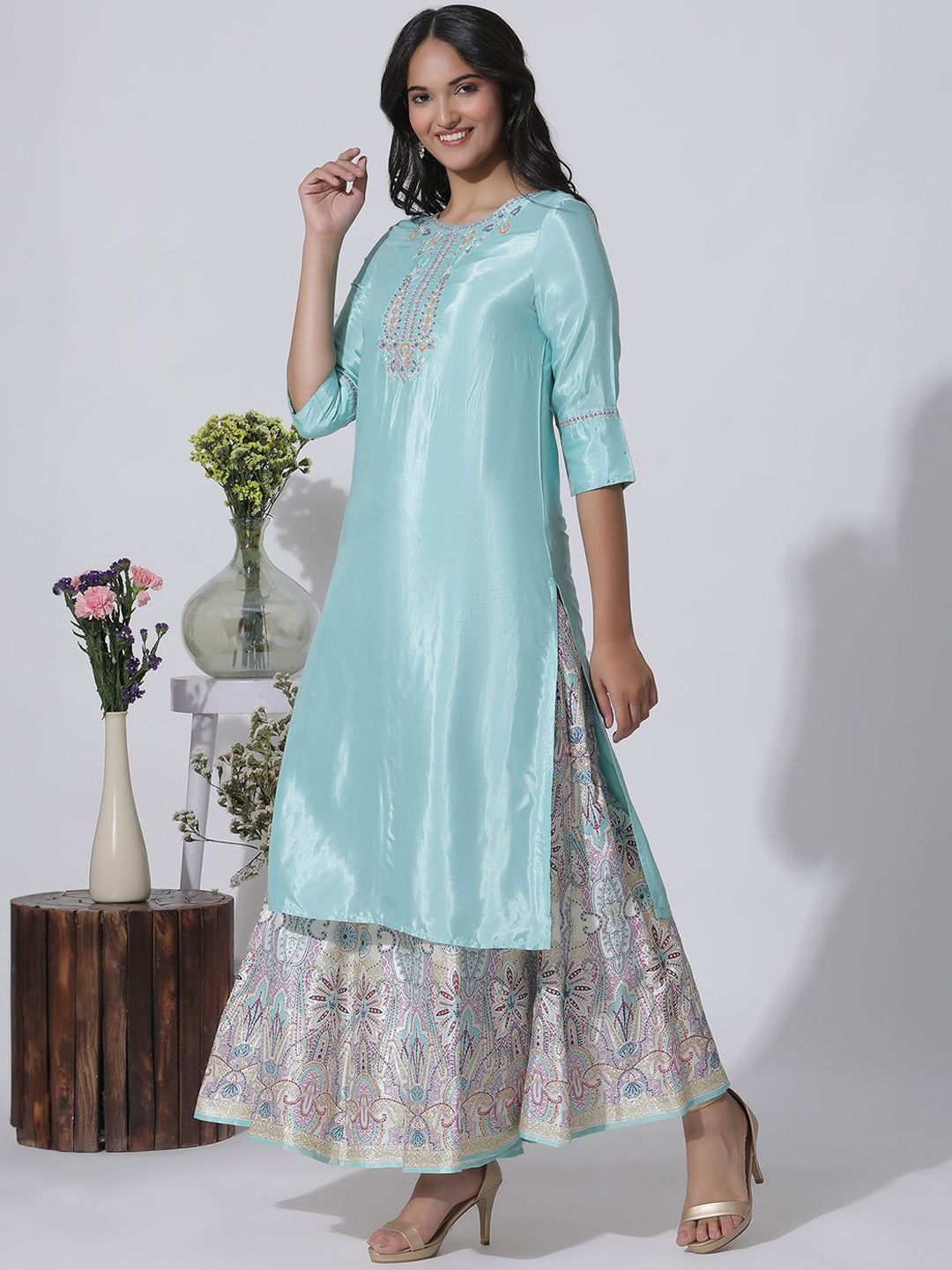 W Floral Yoke Design Thread Work Straight Kurta With Skirt & Dupatta