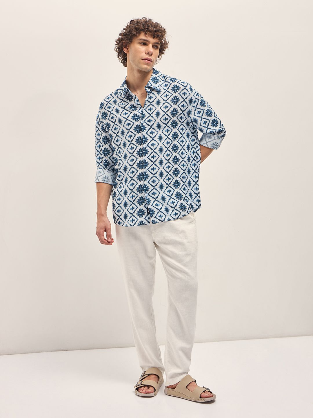 THE BEAR HOUSE Men Spread Collar Abstract Printed Relaxed Fit Casual Shirt
