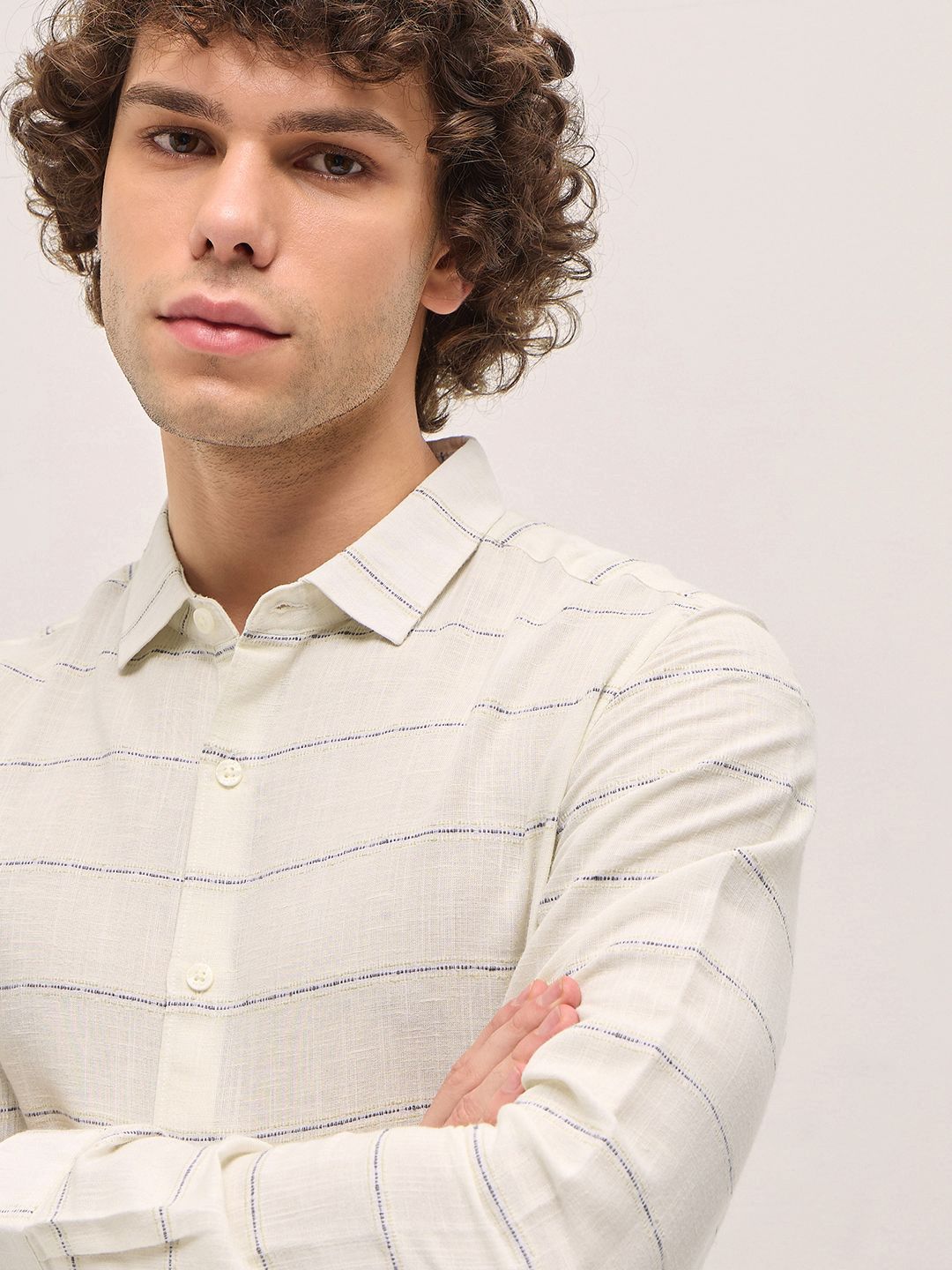 THE BEAR HOUSE Men Spread Collar Horizontal Striped Slim Fit Casual Shirt