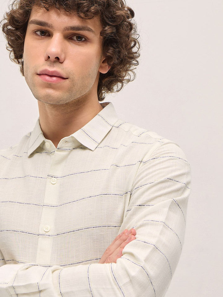 THE BEAR HOUSE Men Spread Collar Horizontal Striped Slim Fit Casual Shirt