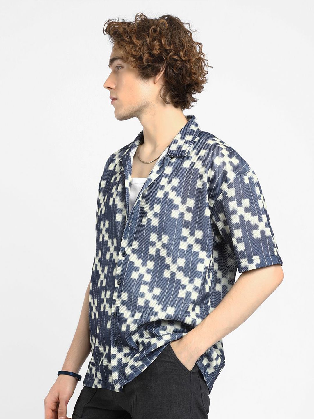 Campus Sutra Men Comfort Abstract Printed Oversized Casual Shirt