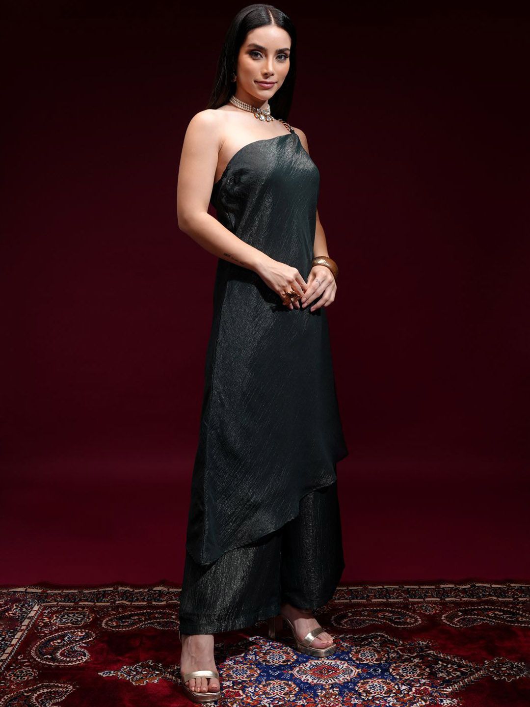 Vishudh Women Regular Kurta with Palazzos