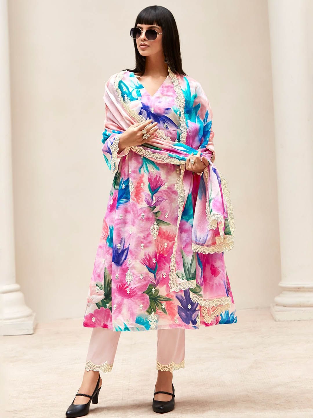 Indo Era Women Floral Embroidered Regular Thread Work Kurta with Trousers & With Dupatta
